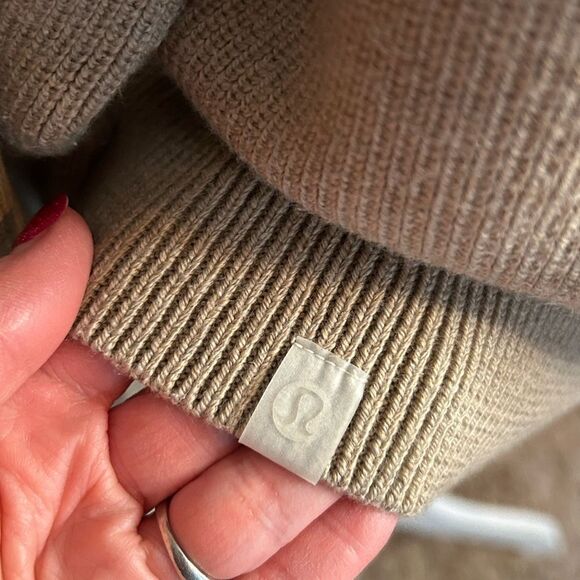 EUC Lululemon collared Merino Wool sweater(size XL) - Picture 5 of 7